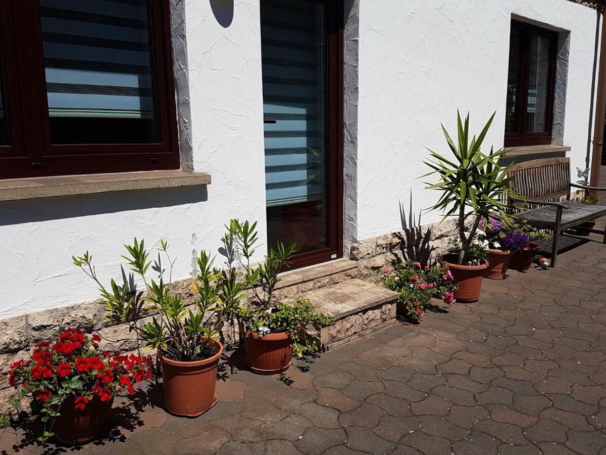 Ferienwohnung Am Rennsteig Bei Eisenach - Ilona Schmidt Wolfsburg-Unkeroda Esterno foto